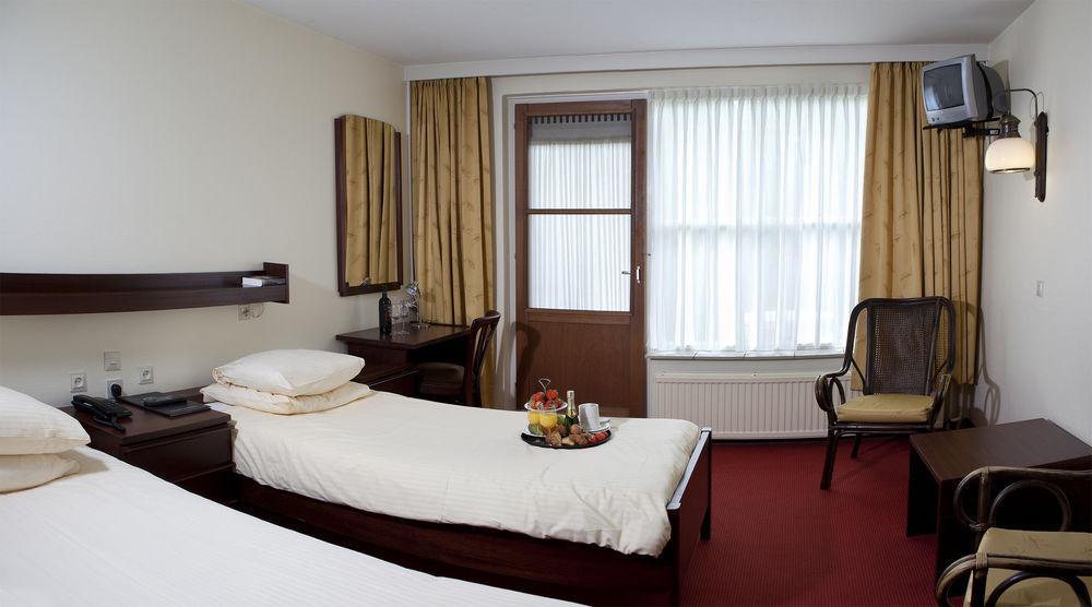 Hotel Restaurant Ruimzicht Zeddam Екстериор снимка